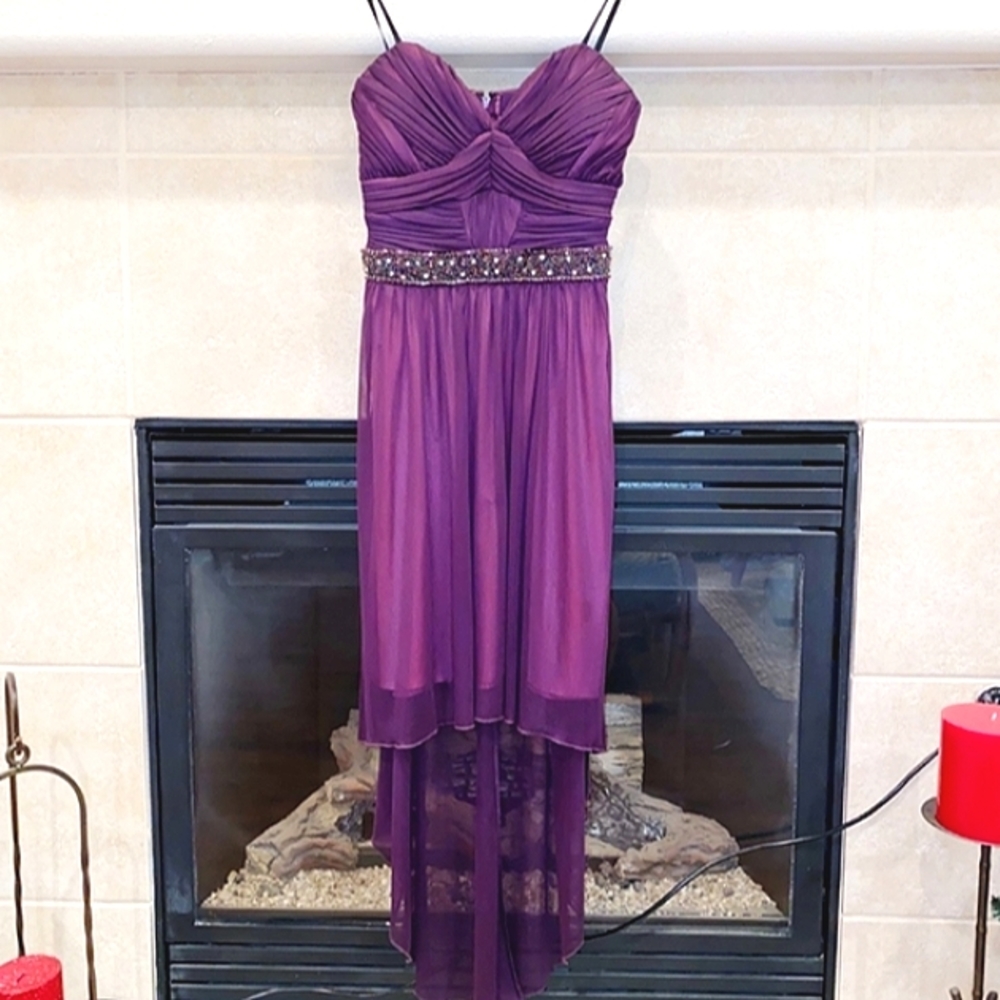 💜 Purple Hi-Low Beaded Gown Misses Size 3 EUC! - Picture 2 of 10